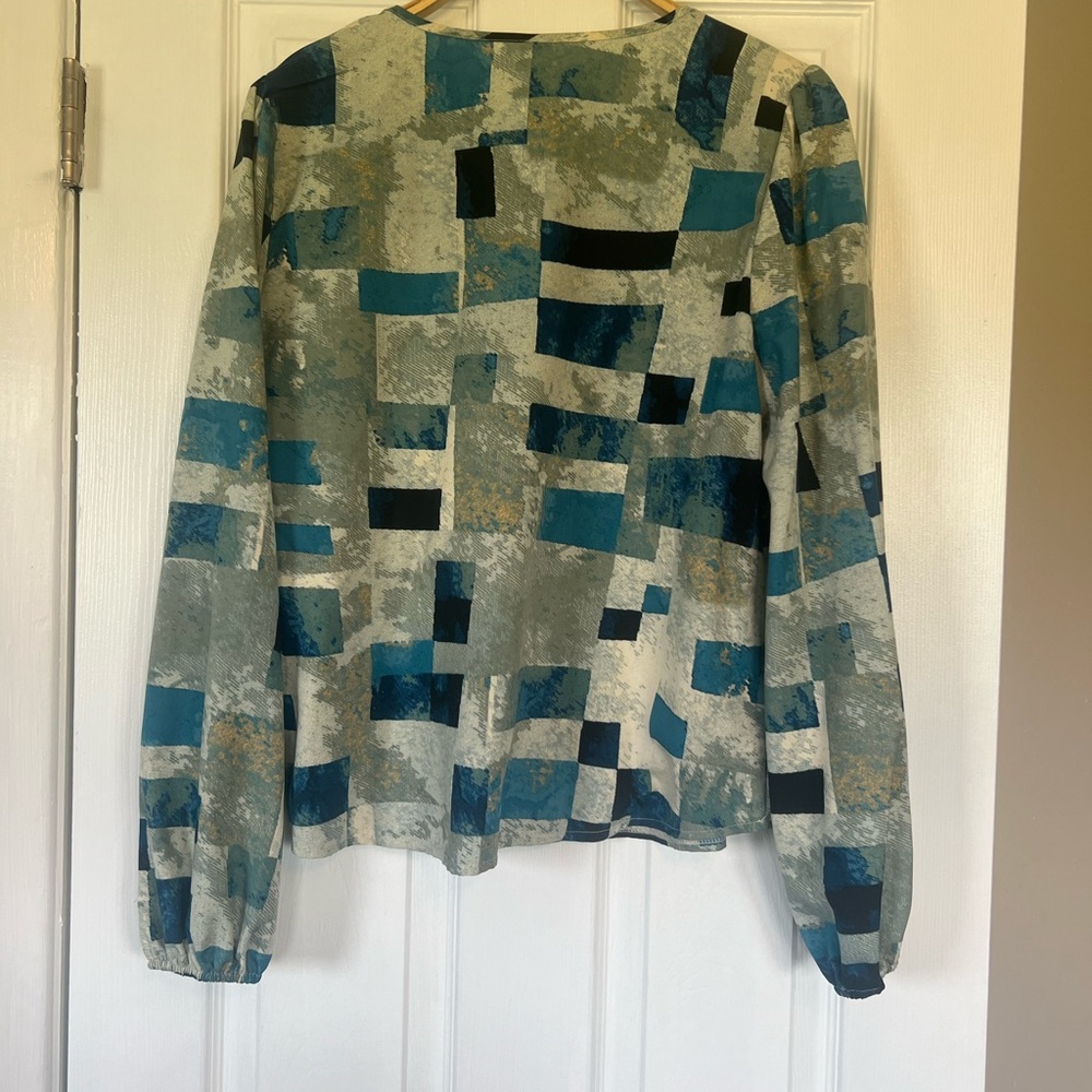 Shein Top - Picture 2 of 3
